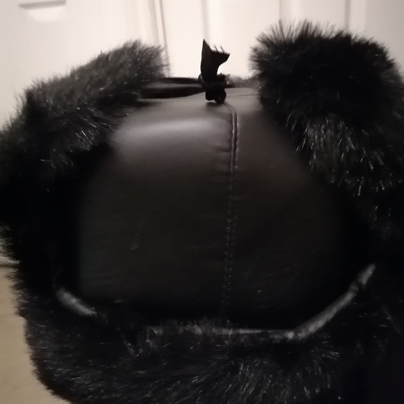 Men winter hat - Picture 3 of 3